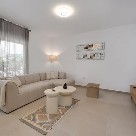 Апартаменти Marinasunbeach Brisa Del Mar *