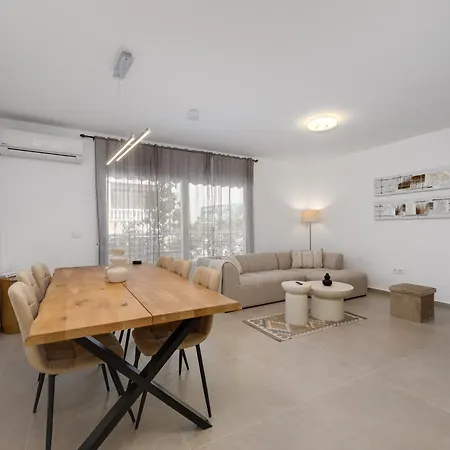 Апартаменти Marinasunbeach Brisa Del Mar