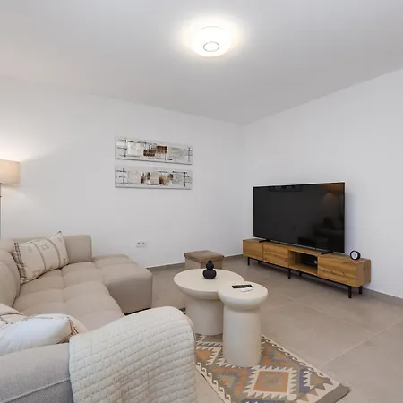 Апартаменти Marinasunbeach Brisa Del Mar